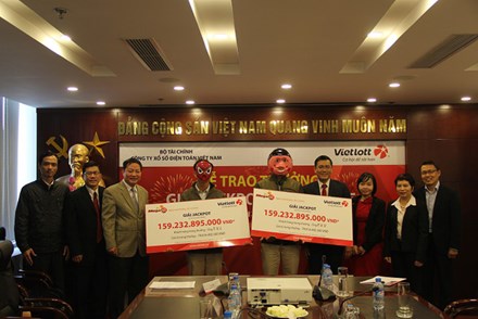 su that ve 21 ty phu vietlott cua viet nam - 2