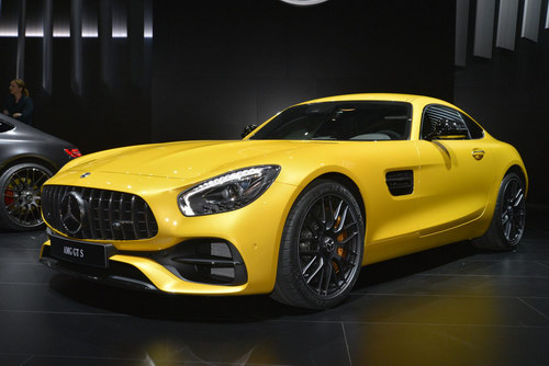 Mercedes-Benz ra mắt dòng AMG GT 2018 - 1