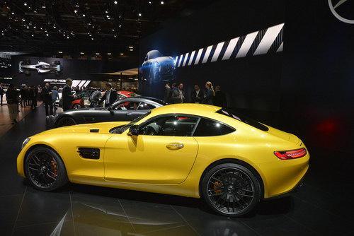 Mercedes-Benz ra mắt dòng AMG GT 2018 - 4