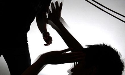 Sát hại dã man con gái ruột 22 tháng tuổi, lĩnh án 18 năm tù