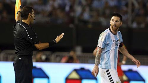 Messi bị treo giò 4 trận: Lời chối tội khó tin - 3