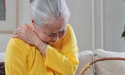 Mẹ chồng “hành xác” để làm khó con dâu