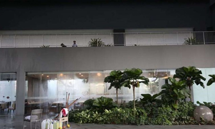 Thanh niên Việt rơi từ tầng 15, đầu lìa khỏi cổ ở Singapore