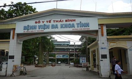 Nam bệnh nhân ở Bệnh viện tỉnh Thái Bình tử vong do rơi từ tầng 8