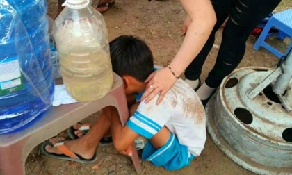 Sự thật vụ cháu bé nghi bị hành hung đến thổ huyết 