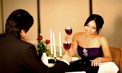 Vợ quên cả chồng vì anh kết nghĩa “đóng thế” hoàn hảo