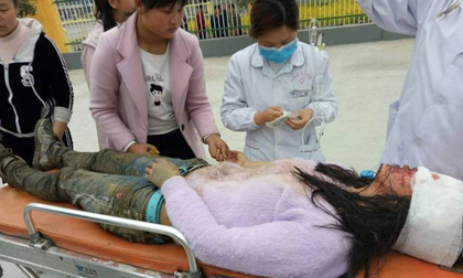 Nữ sinh trung học bị kẻ hiếp dâm tấn công đến mù mắt trên đường đi học