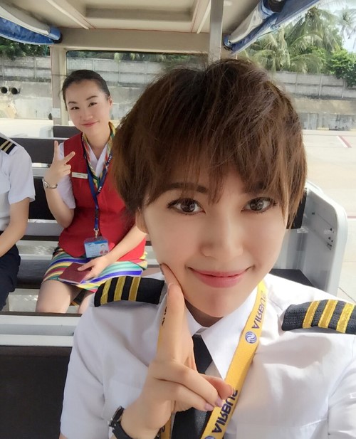 hiem hoi nu phi cong 9x gay sot mang xa hoi vi tai sac ven toan - 2