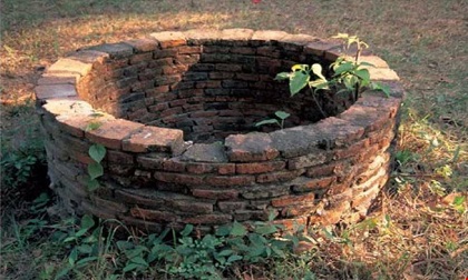 Bé gái 18 ngày tuổi tử vong dưới giếng nước ở Bình Thuận