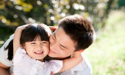 Từ những vụ trẻ bị xâm hại: 5 cách ứng xử người mẹ cần biết