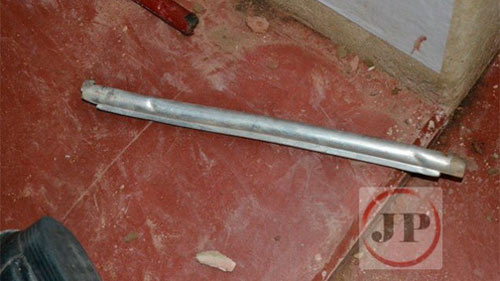 Vượt ngục bất thành, còn bị mắc kẹt với độc chiếc quần sịp trên người - 7