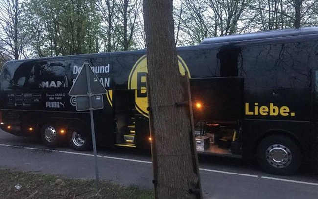 Khủng bố lên tiếng nhận trách nhiệm vụ đánh bom xe bus chở các cầu thủ và ban huấn luyện Borussia Dortmund - Ảnh 1.