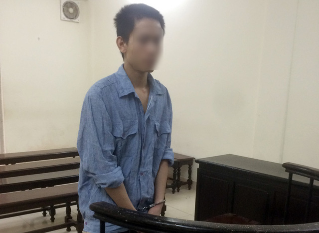 nghi con gai bi xam hai, cha me ta hoa khi biet con tu dang 