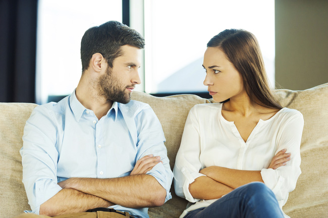 Cả tôi, hàng xóm và mẹ chồng đều cứng họng trước cuộc “khẩu chiến” của em chồng - Ảnh 2.