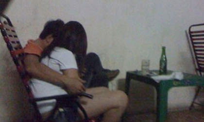 Phá ổ mại dâm trong quán cà phê Tình Cờ ở Thanh Hóa