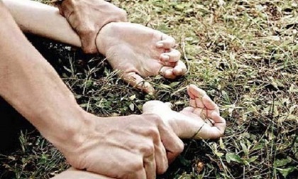 Bé gái 5 tuổi bị xâm hại tình dục ở miền Tây