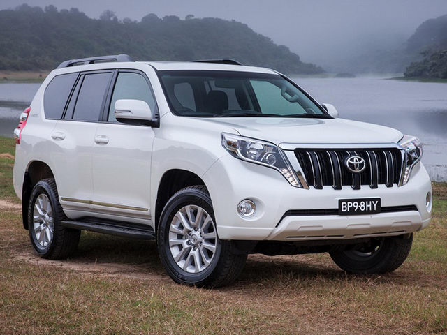 Toyota Prado bản đặc biệt 1,5 tỷ đồng ra mắt - 1
