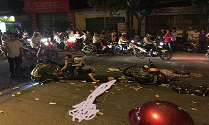 Hải Phòng: Hai xe máy va chạm kinh hoàng, ít nhất 2 người tử vong