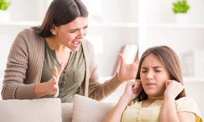 Một lần đến thăm phòng trọ của em gái, tôi bắt gặp cảnh tượng không dám tin