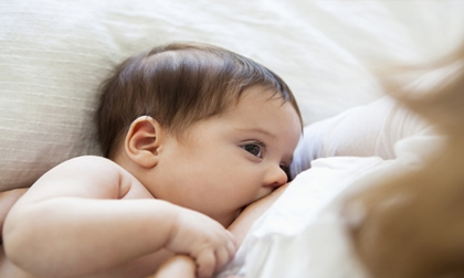 Sai lầm gây hại nghiêm trọng tới bé khi cho con bú mà quá nhiều mẹ mắc nhưng không ngờ tới