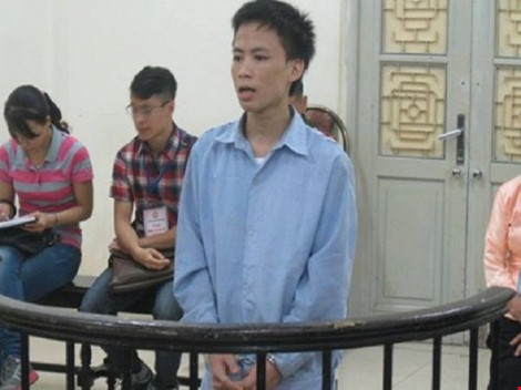 Hận đồng nghiệp “cướp” người yêu, đổ thuốc độc vào bể nước công ty - 1