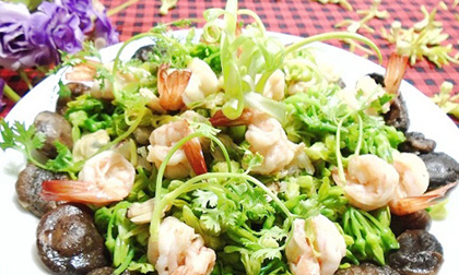 Cách làm hoa thiên lý xào thập cẩm thơm nức, ngửi đã thèm