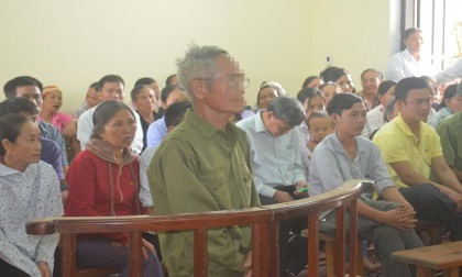 Cụ ông 81 tuổi vẫn phải hầu tòa vì sàm sỡ bé gái 7 tuổi