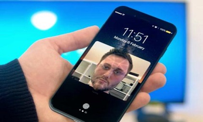 iPhone 8 thiết kế lạ, Apple chơi chiêu với Samsung?