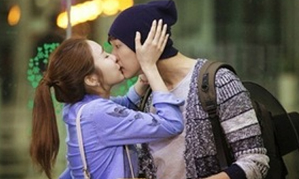 Bất lực với bạn trai ám ảnh sạch sẽ, không ăn lẩu vì chê 'bẩn', hôn nhau xong là... nhai kẹo cao su