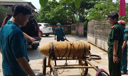 Bắt người đàn ông chở bom 'khủng' chứa 185kg thuốc nổ