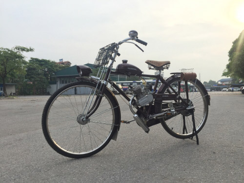 Cận cảnh xe máy hàng hiếm Honda A-Type giá 50 triệu đồng - 1