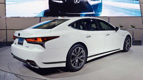 Lexus LS500 2018 cực 