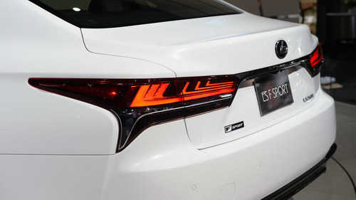 Lexus LS500 2018 cực 