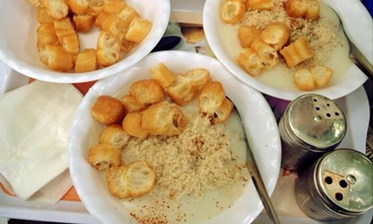 Những món quà sáng nuôi lớn tuổi thơ nhiều thế hệ Hà Thành