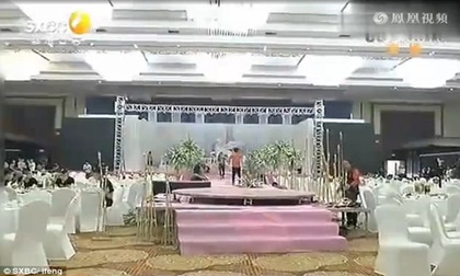 Đang cưới dở, cô dâu gọi cảnh sát đến bắt chú rể