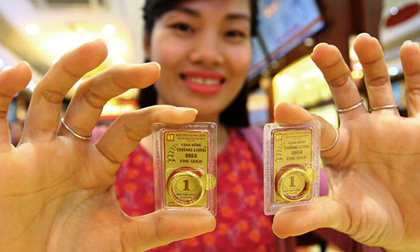 Giá vàng hôm nay 5/5: Tiếp tục lao dốc, xuyên thủng đáy
