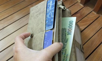 Mẹo phong thủy: Đặt cái gương thế này giúp gia đình làm ăn lên như diều gặp gió, tiền vào như nước