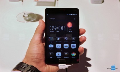 Top smartphone pin bền, giá “mềm“ tháng 5
