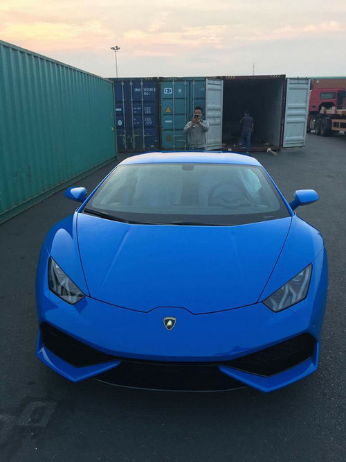 Lamborghini Huracan xanh độc đáo được nhập về Việt Nam - 2