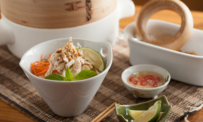 Nắng nóng ư, ăn bún trộn chua cay là ngon miệng nhất!