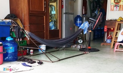 Người đàn ông không mặc quần tấn công thiếu nữ trong đêm