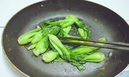 Sai lầm nghiêm trọng khi nấu ăn gây bệnh cho cả nhà