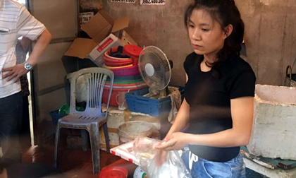 Vụ hất dầu luyn vào thịt lợn: UBND quận chỉ đạo các đơn vị vào cuộc, không để xảy ra sự việc tương tự