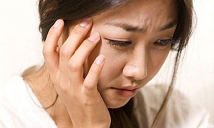 Sống chung với bố mẹ chồng, mỗi lần mặc váy tôi thậm thụt như “ăn trộm”