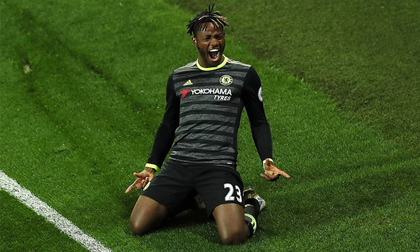 Thắng 'hiểm' kiểu Conte, Chelsea chính thức thành nhà vô địch Premier League