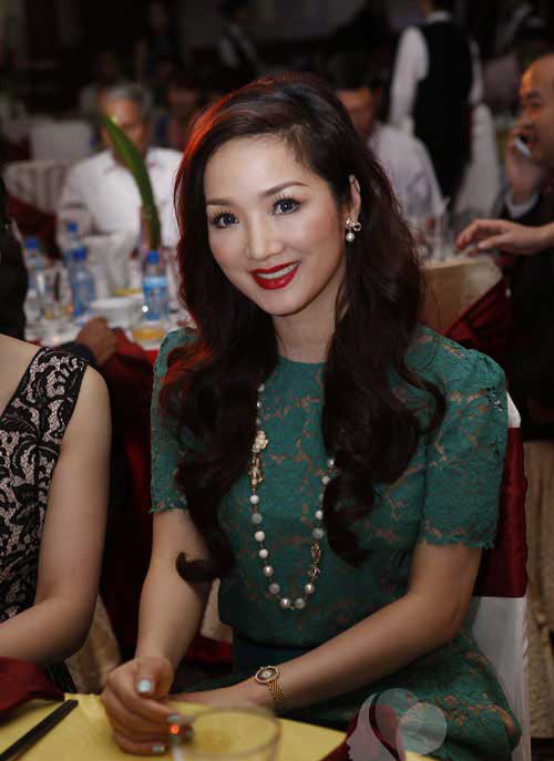 
Giáng My thông thạo 4 ngoại ngữ
