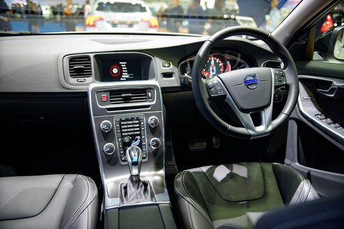 volvo s60 polestar: sedan hang sang gia 1,4 ty dong hinh anh 2