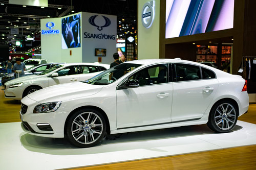 volvo s60 polestar: sedan hang sang gia 1,4 ty dong hinh anh 4