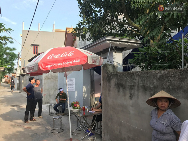Tang thương bao trùm vùng quê nghèo nơi 3 học sinh bị xe Camry đâm tử vong - Ảnh 6. Tang thương bao trùm vùng quê nghèo nơi 3 học sinh bị xe Camry đâm tử vong - Ảnh 6.