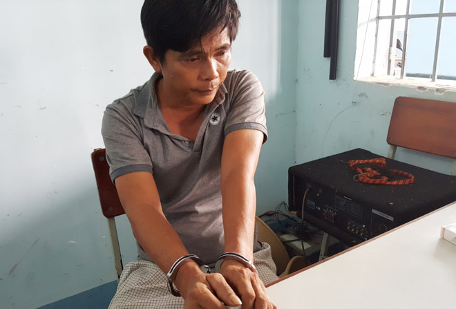 Trinh sat nhap vai lan theo dau vet ke chu muu trom 100 luong vang hinh anh 1